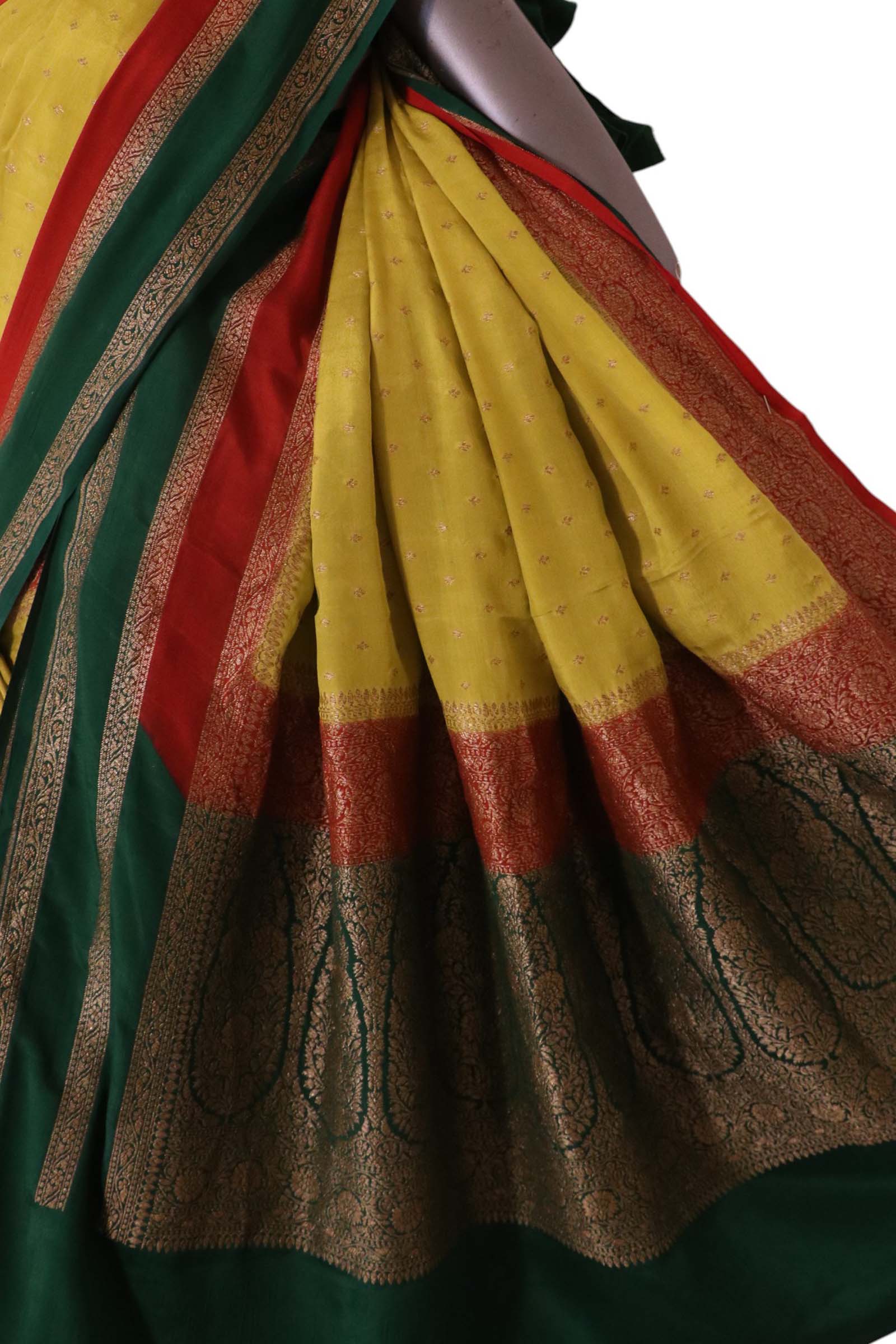 Pure Handloom Zari Butta Banarasi Crepe Silk Saree AL212242